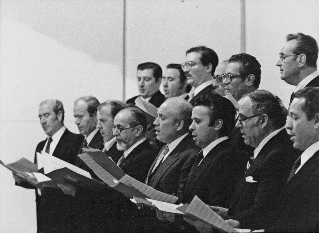 Cantori romani (foto di apertura)