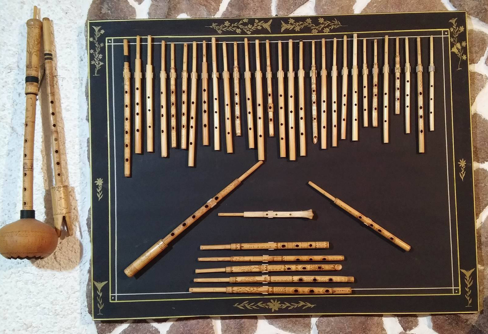 Collezione strumenti realizzati dall artigiano Michele Loi di Ula Tirso